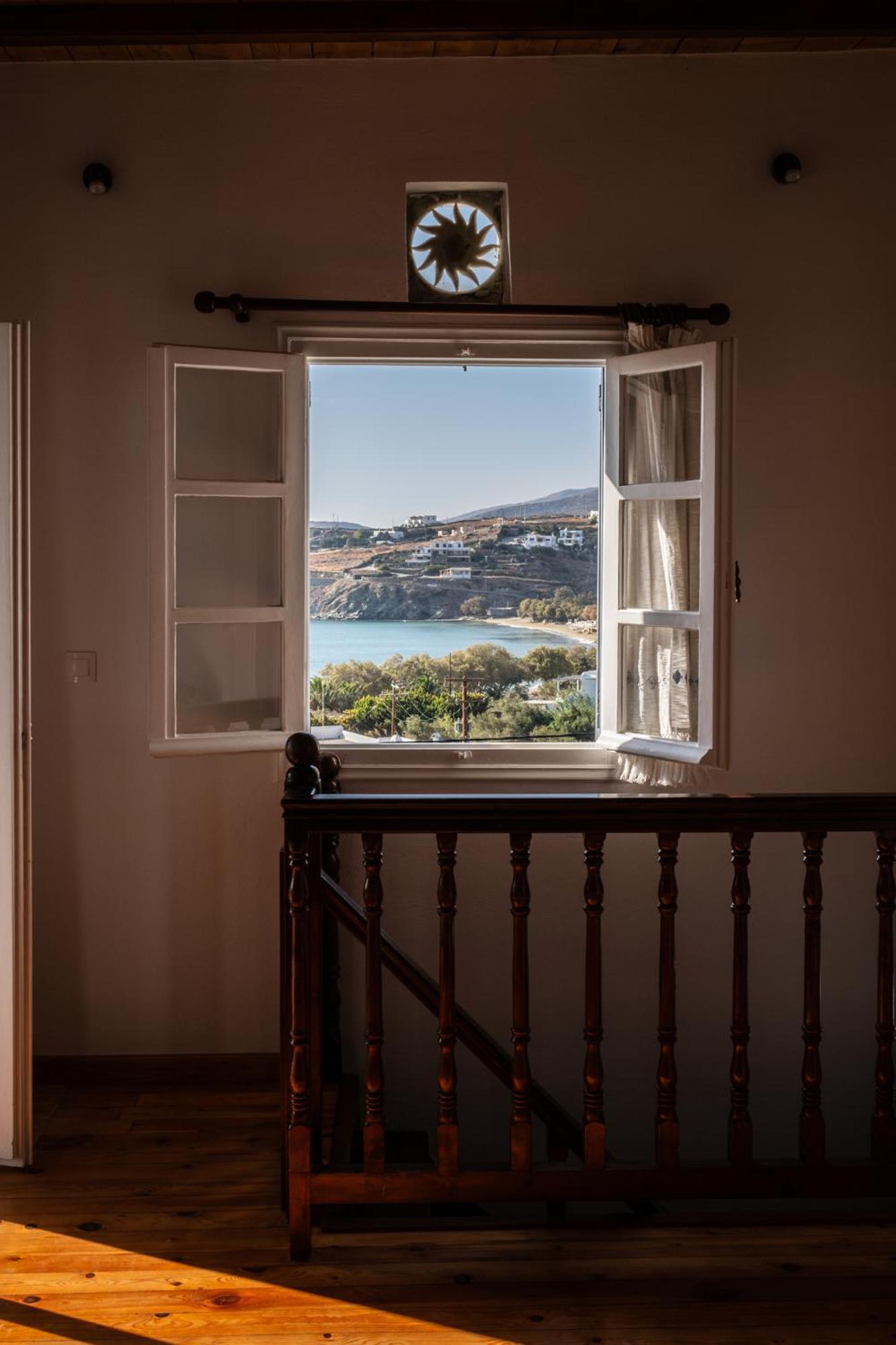 Romano Garden House - Land Tales Agios Romanos Luaran gambar
