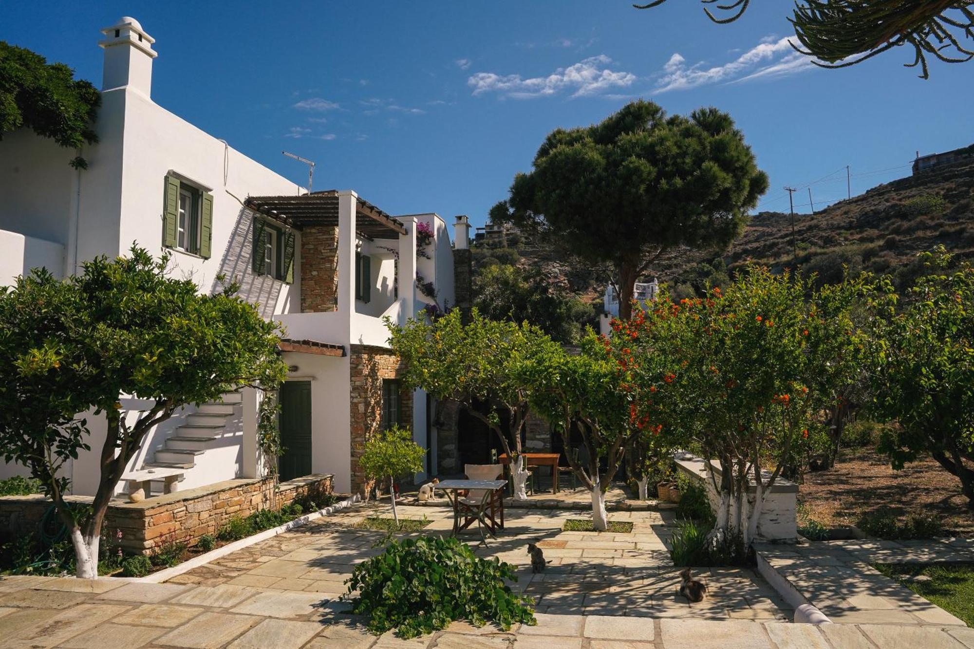 Romano Garden House - Land Tales Agios Romanos Luaran gambar